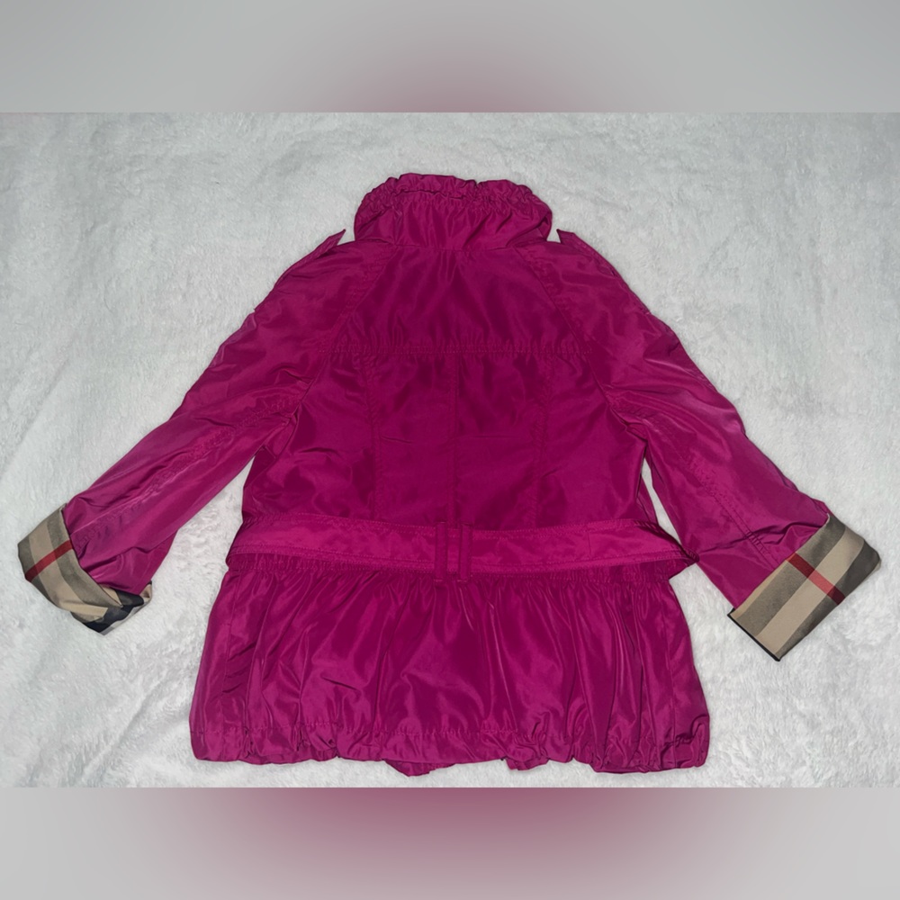 Burberry jacket. 4T. Zip up. Light weight jacket. Preloved - Picture 5 of 5